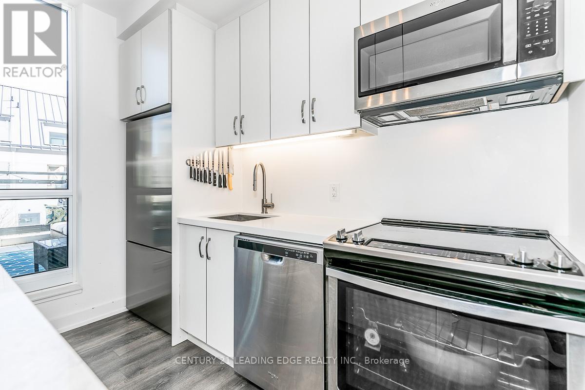 #97 303 BROWARD WAY - 13