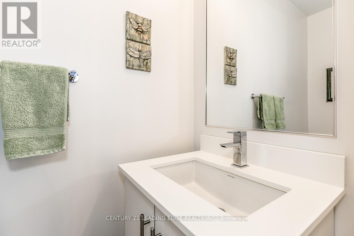 #97 303 BROWARD WAY - 19