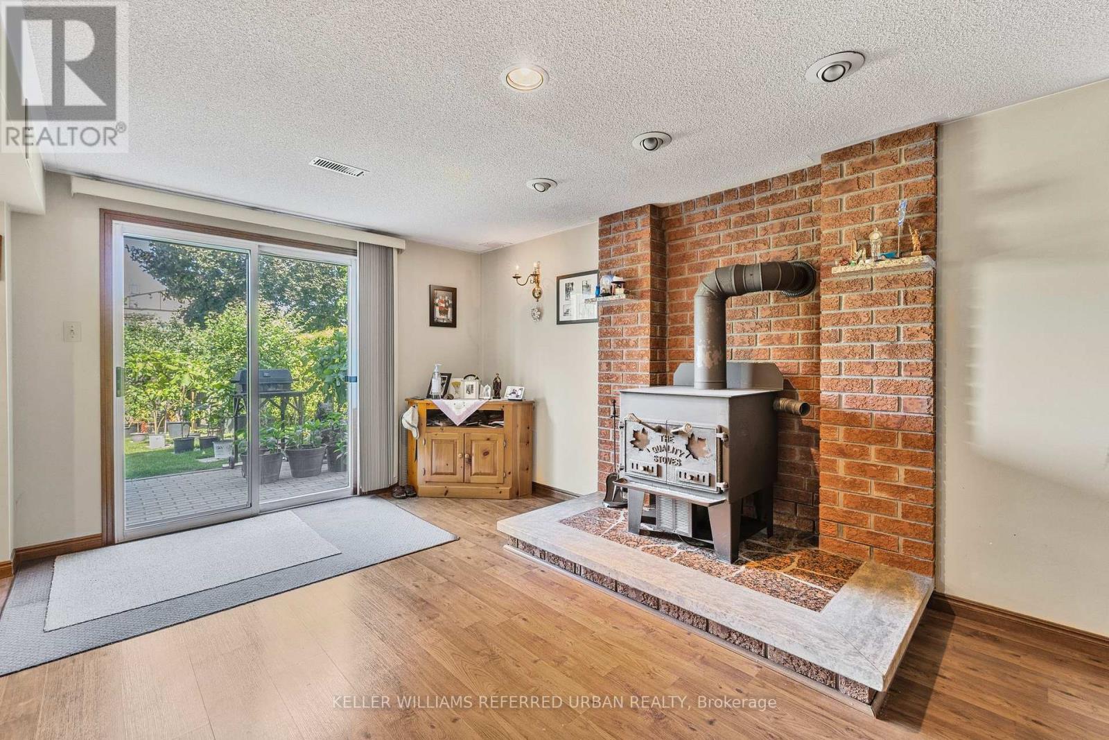 160 MILLER PARK AVENUE - 24