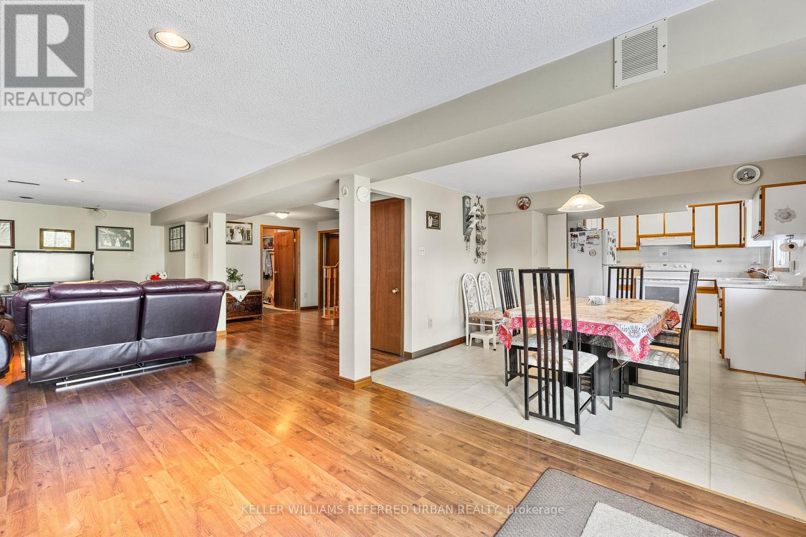 160 MILLER PARK AVENUE - 25