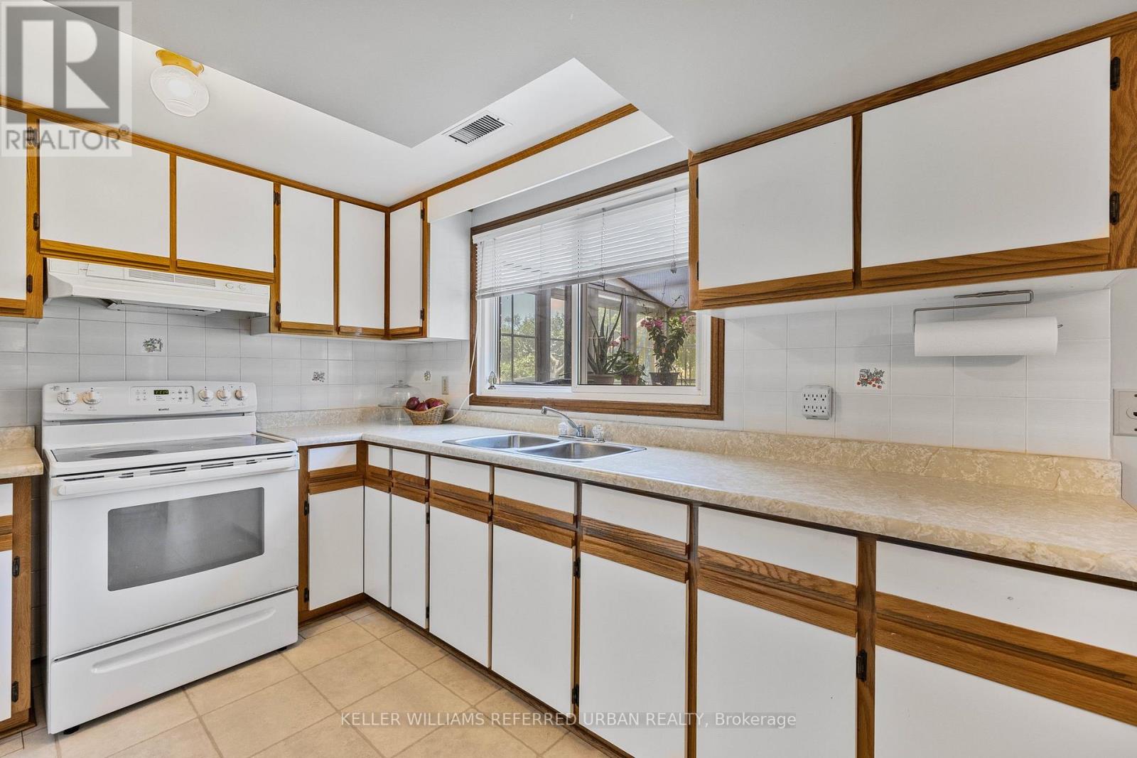 160 MILLER PARK AVENUE - 26