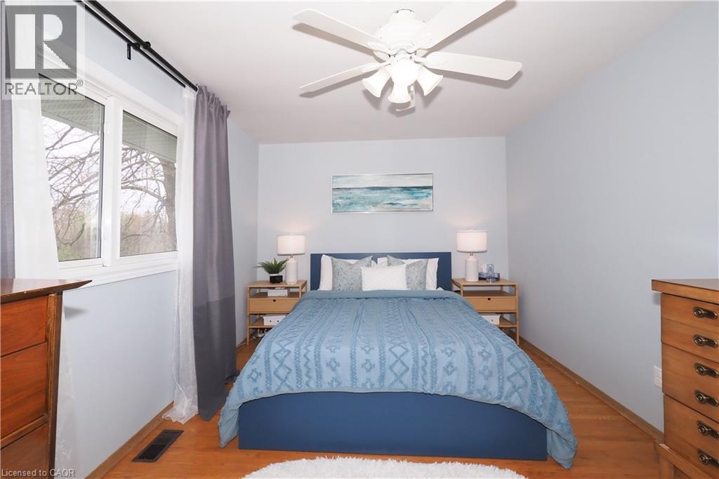 88 GILMOUR Crescent, Kitchener, Ontario, N2M4N4 — Photo 13