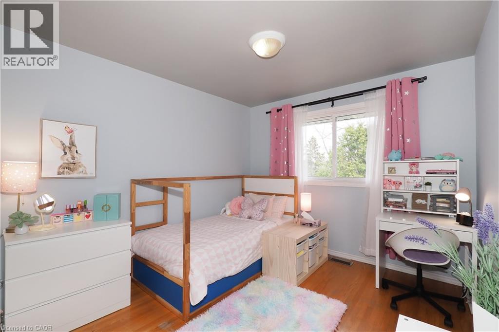 88 GILMOUR Crescent, Kitchener, Ontario, N2M4N4 — Photo 16