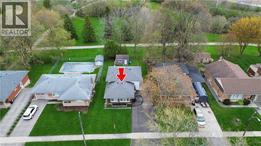 88 GILMOUR Crescent, Kitchener, Ontario, N2M4N4 — Photo 3