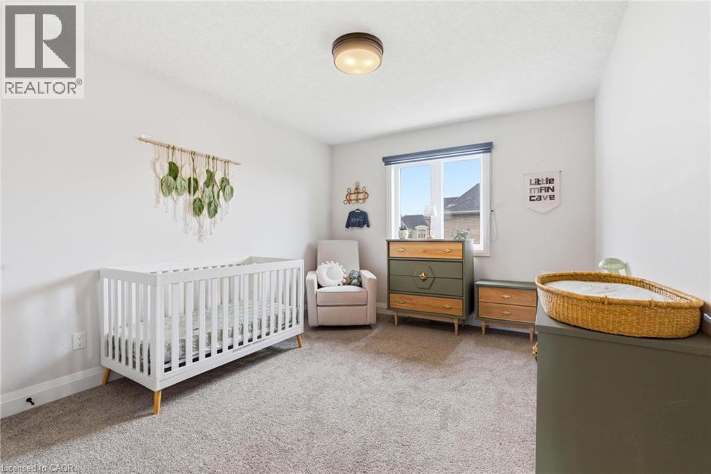 908 PONDCLIFFE Court, Kitchener, Ontario, N2R0M4 — Photo 32