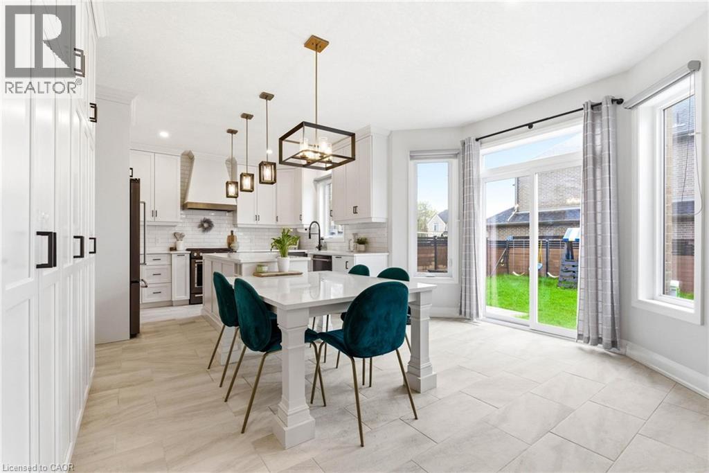 908 PONDCLIFFE Court, Kitchener, Ontario, N2R0M4 — Photo 11