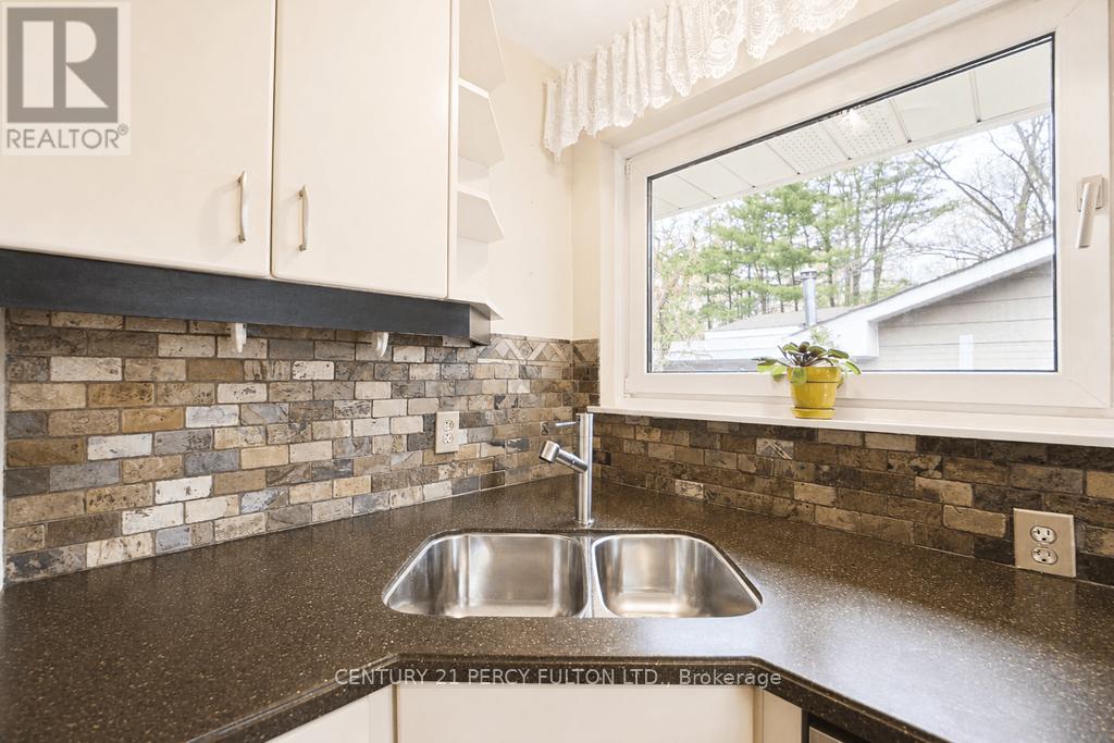 1386 FOREST GLADE ROAD - 8