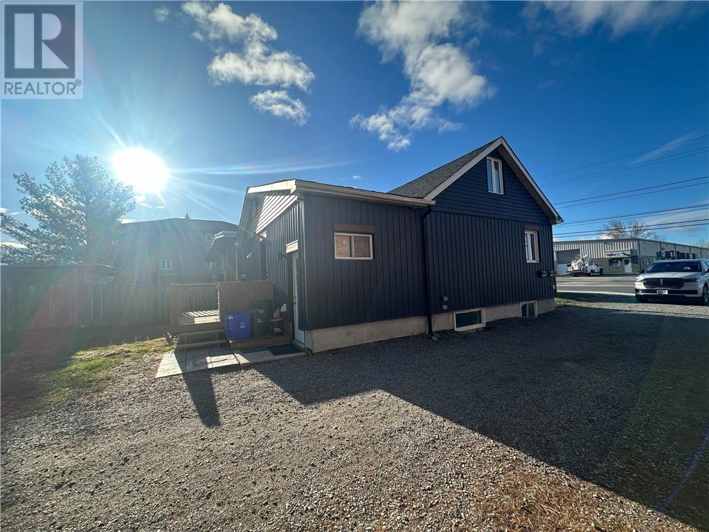 2324 Lasalle Boulevard, Sudbury, Ontario, P3A2B1 — Photo 6