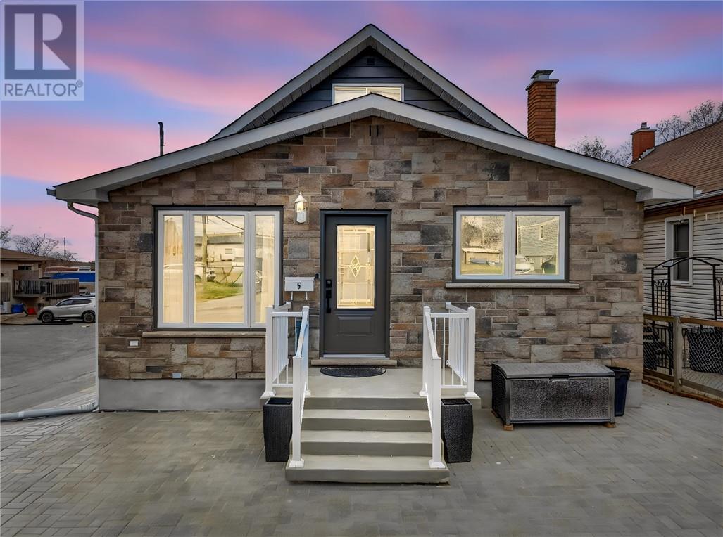 5 Tuddenham Avenue, Sudbury, Ontario, P3C3E9 — Photo 2