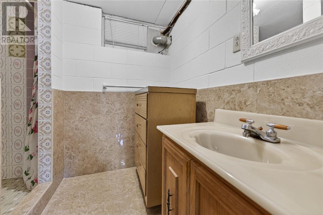 5 Tuddenham Avenue, Sudbury, Ontario, P3C3E9 — Photo 21