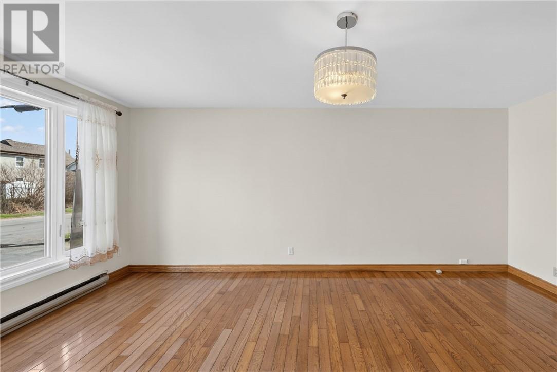 5 Tuddenham Avenue, Sudbury, Ontario, P3C3E9 — Photo 52