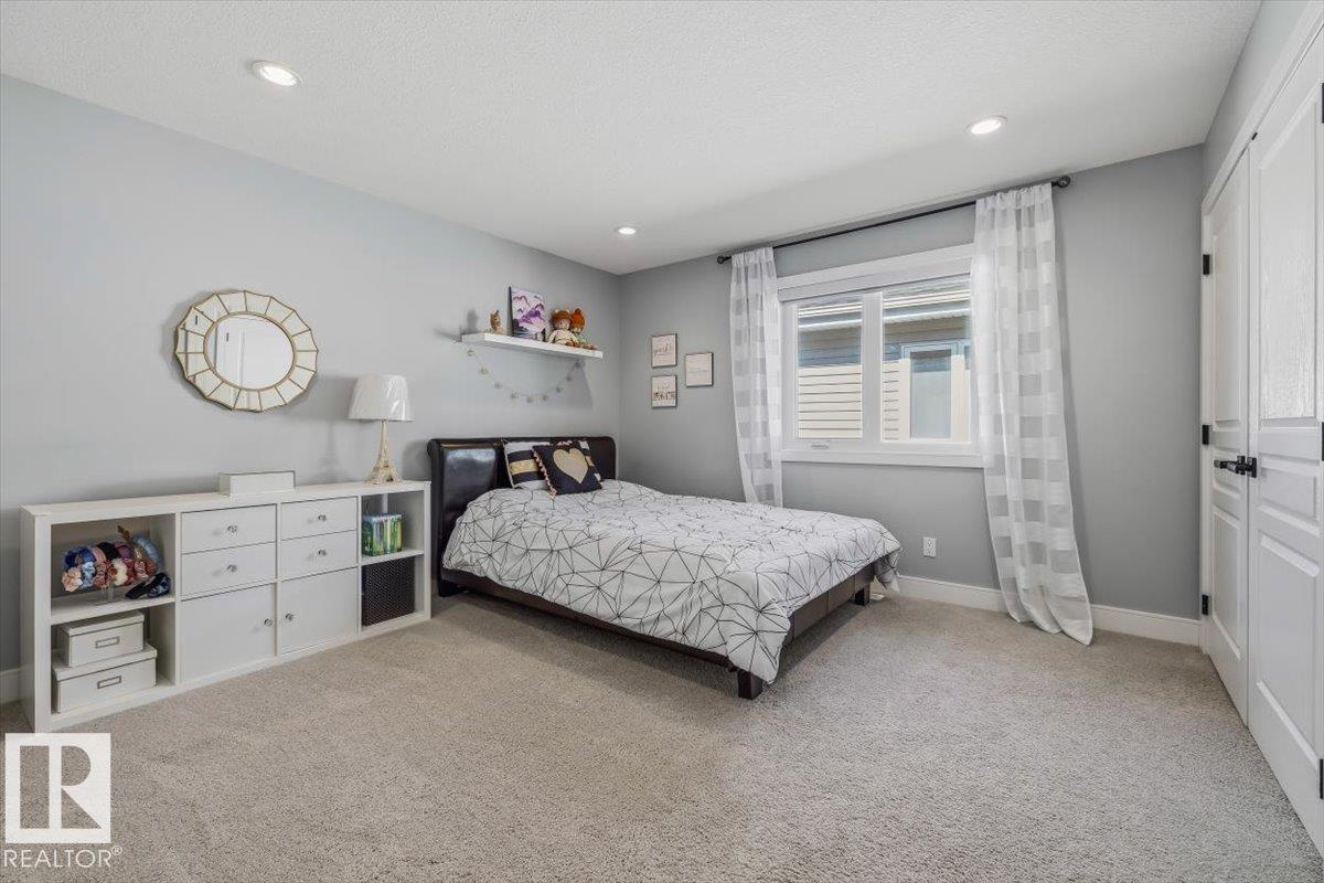 819 ALBANY CV NW, Edmonton
