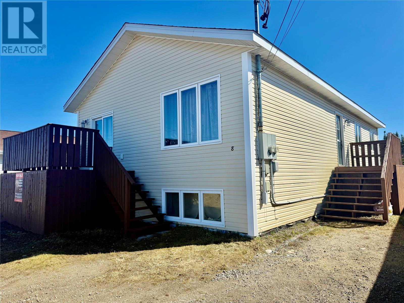 8 Ford Crescent - 1