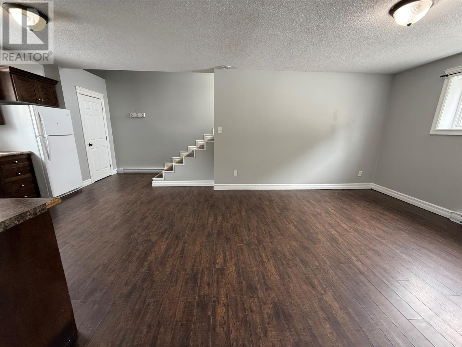 8 Ford Crescent - 16