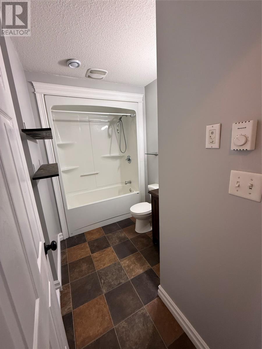 8 Ford Crescent - 22
