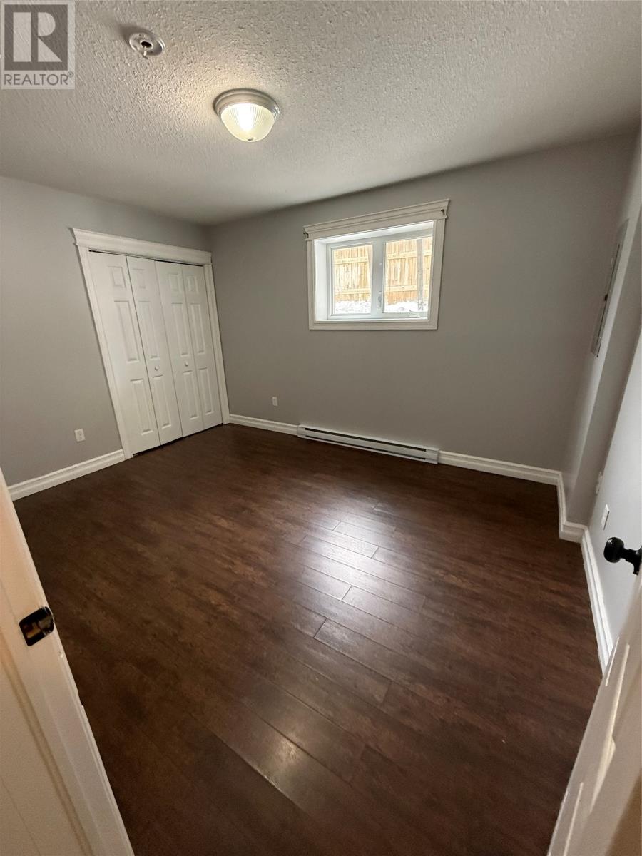 8 Ford Crescent - 24