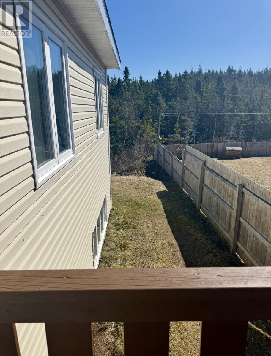 8 Ford Crescent - 3