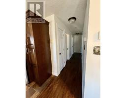 8 Ford Crescent thumbnail 10