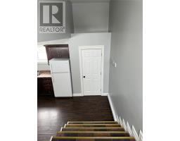 8 Ford Crescent thumbnail 15