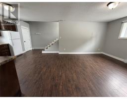 8 Ford Crescent thumbnail 16