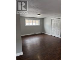 8 Ford Crescent thumbnail 20