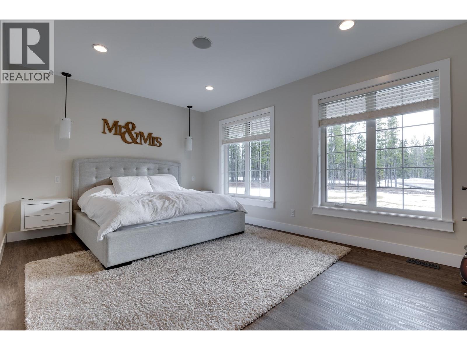 3820 REEVES DRIVE - 10