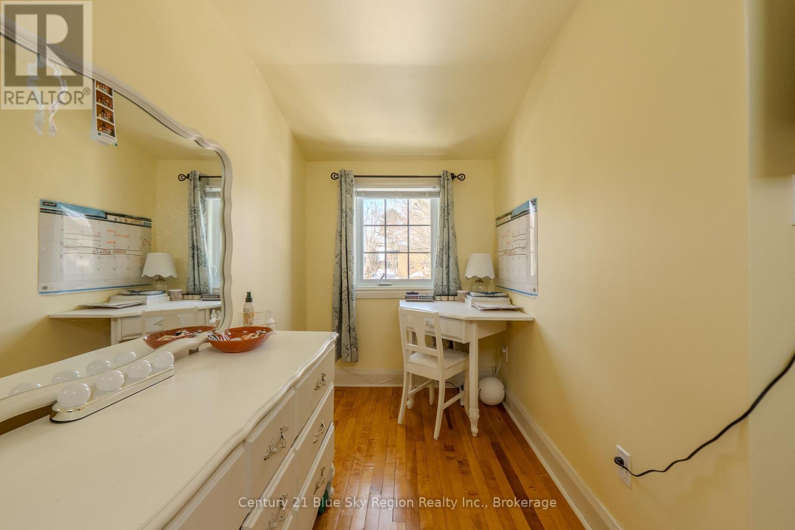 137 WHITNEY AVENUE - 24