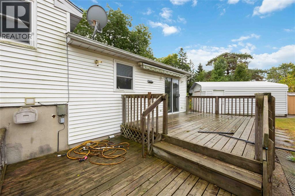 1060 Camelot CRESCENT, Sarnia, Ontario, N7S3L3 — Photo 32