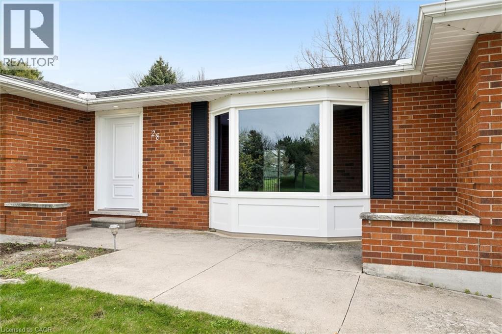 28 STRAUSS Court - 2