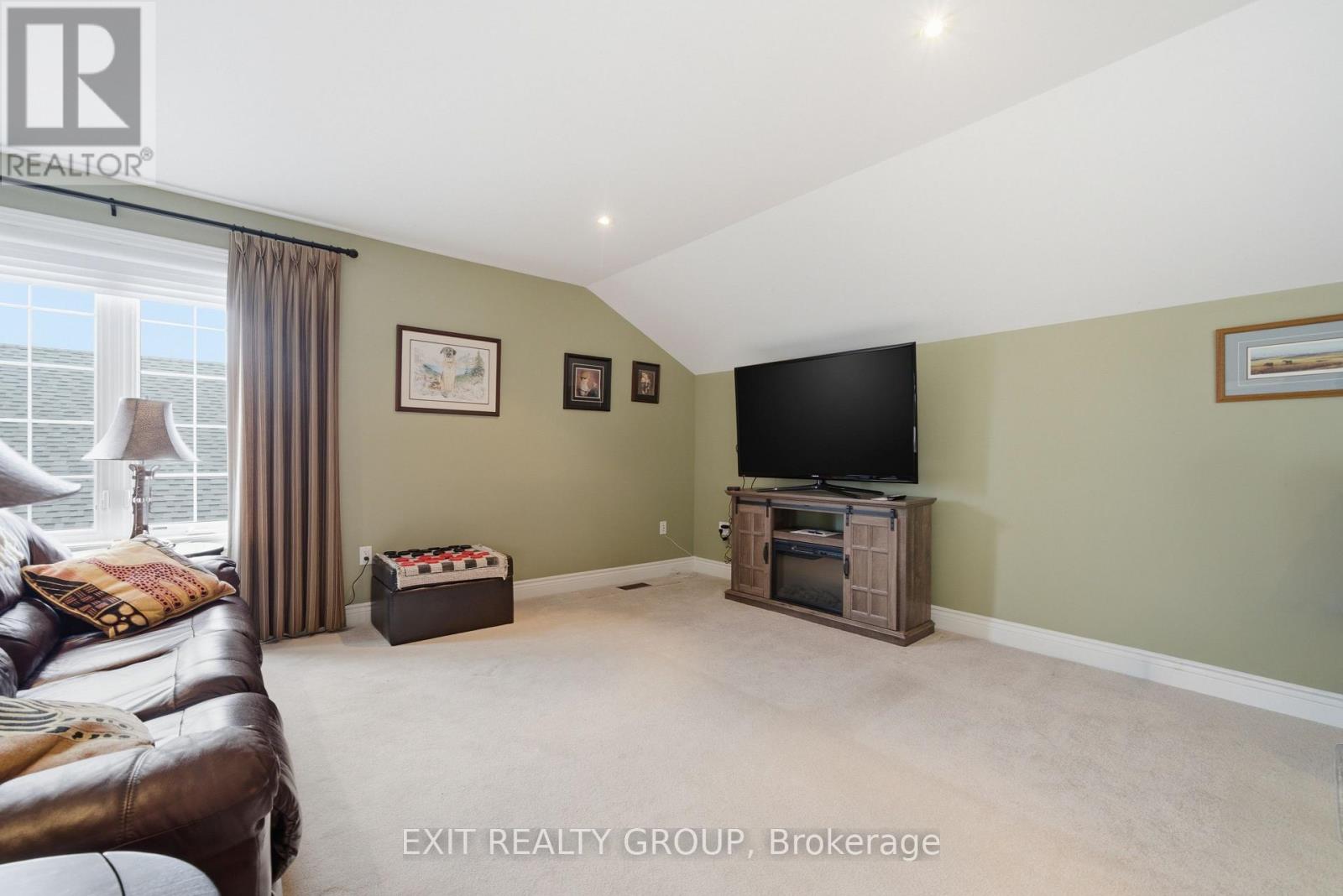 25 SHEWMAN ROAD - 27