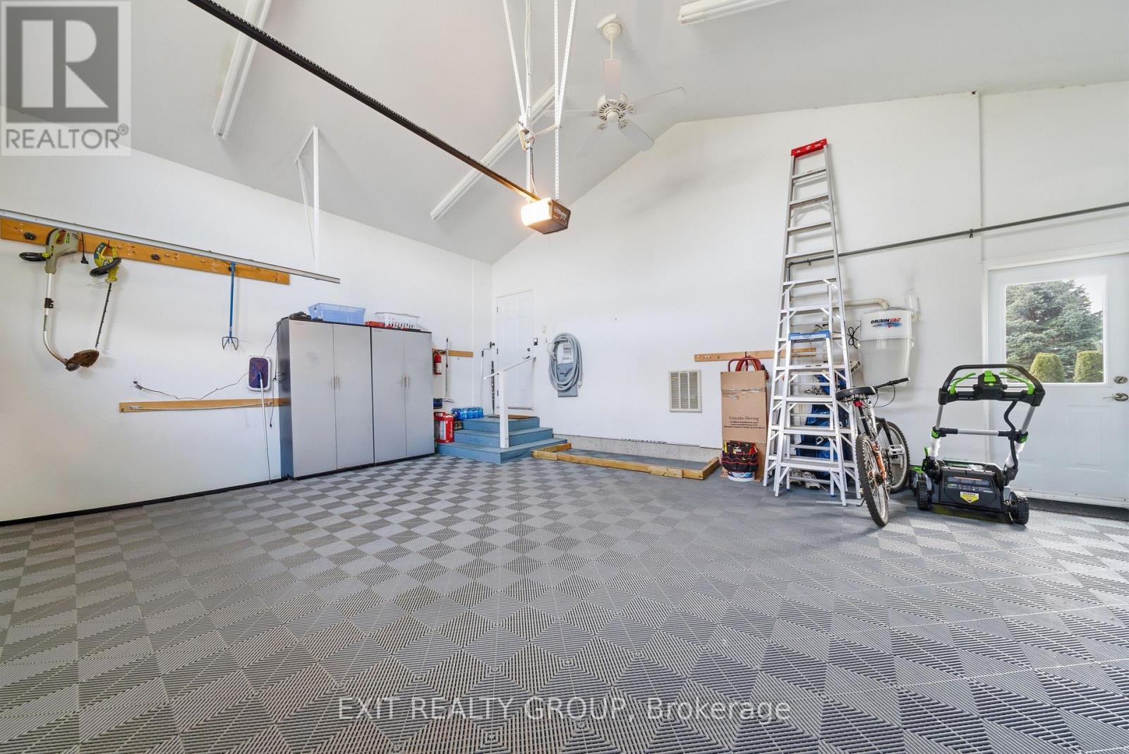 25 SHEWMAN ROAD - 34