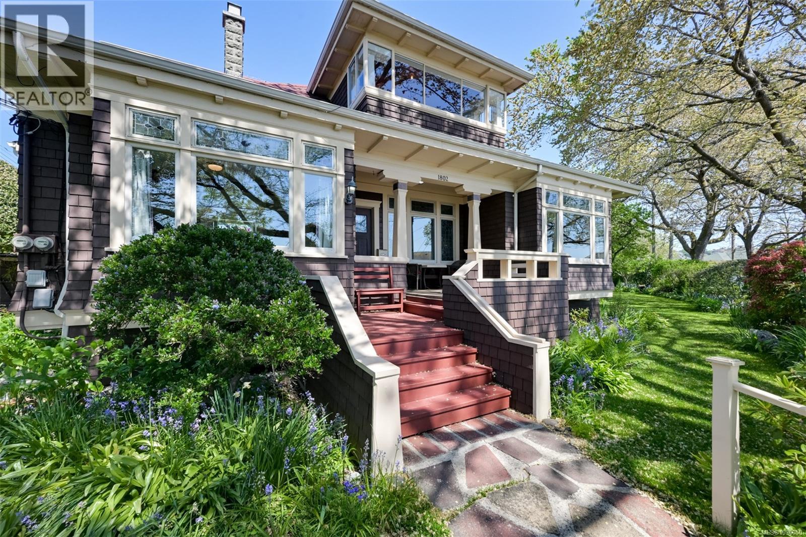 1802 Hollywood Cres - 59