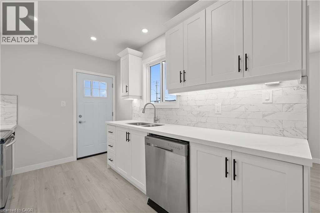 1180 UNION Street, Kitchener, Ontario, N2H6K2 — Photo 6
