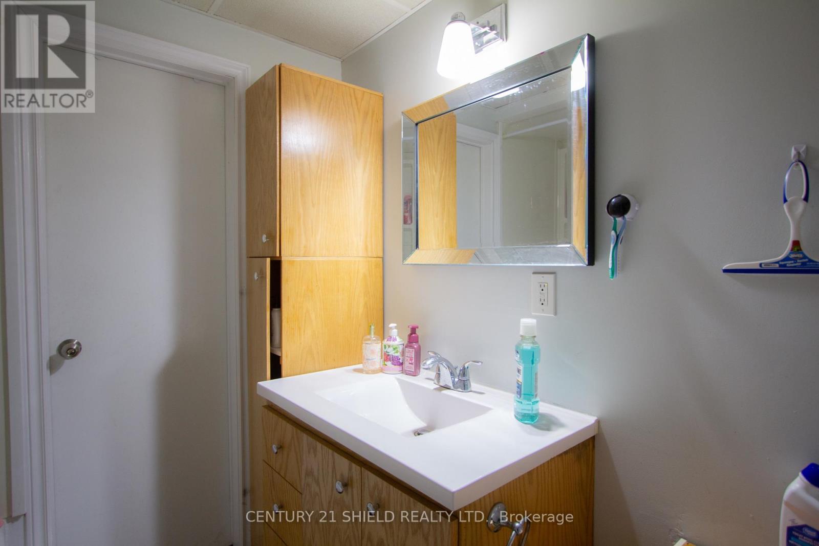 1110 GRAND AVENUE - 18