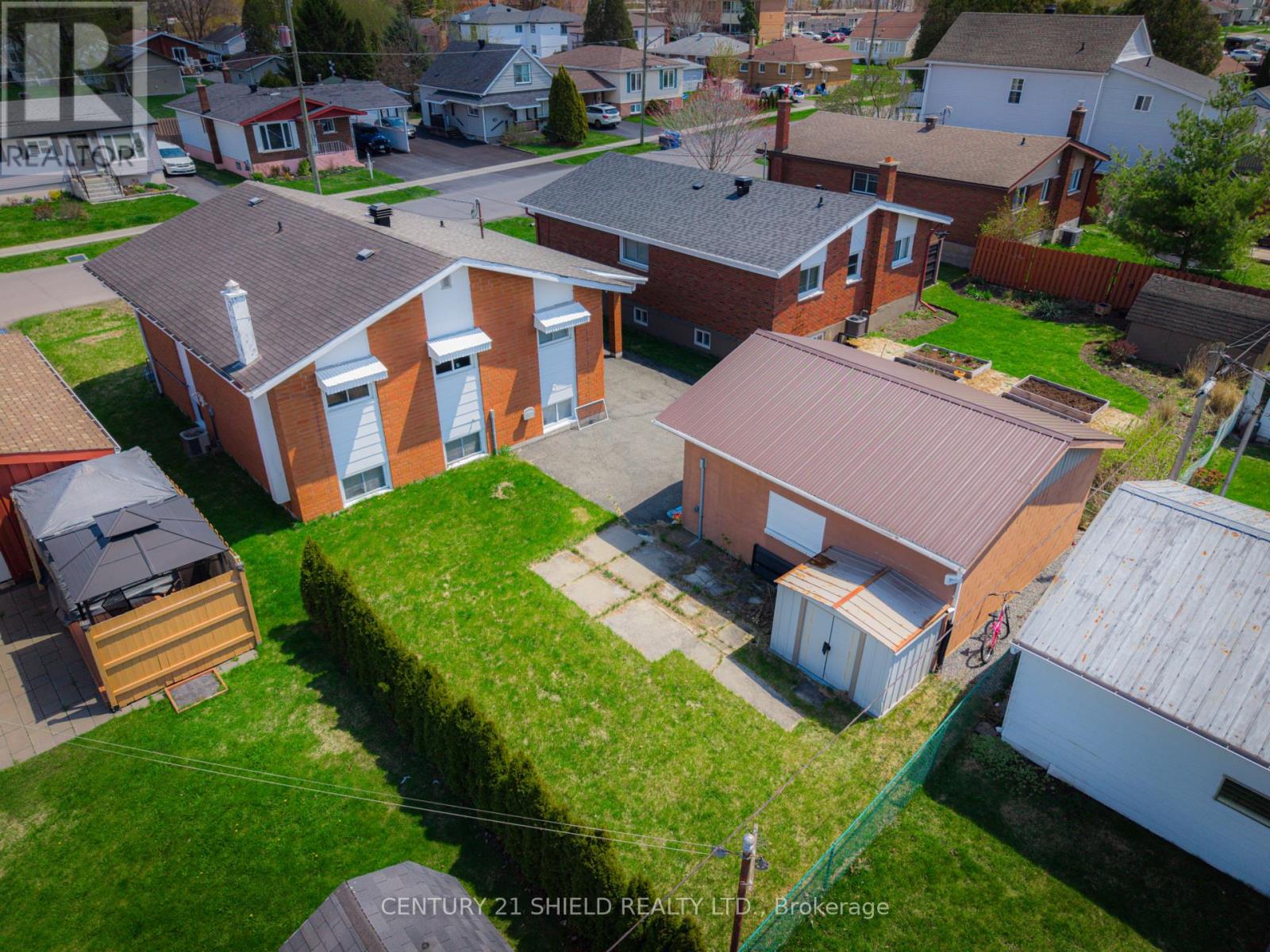 1110 GRAND AVENUE - 5
