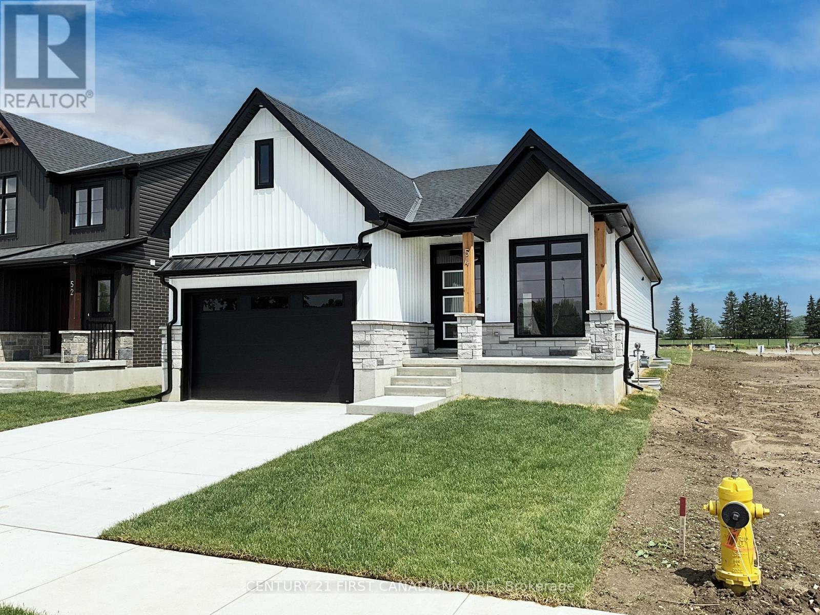 7 POSTMA CRESCENT - 2