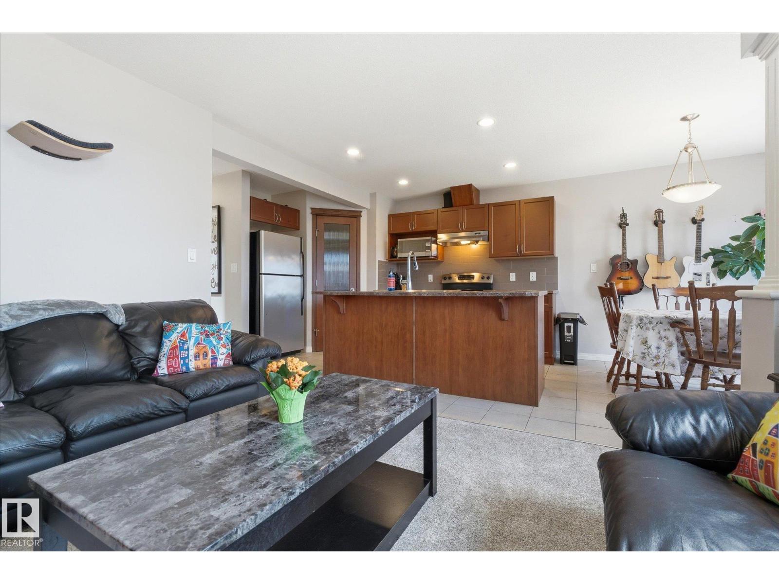 18 HALLADAY BV — photo 13