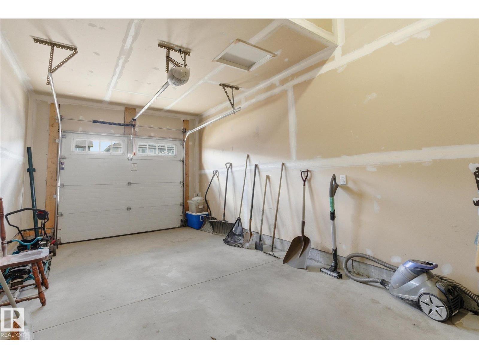 18 HALLADAY BV — photo 28