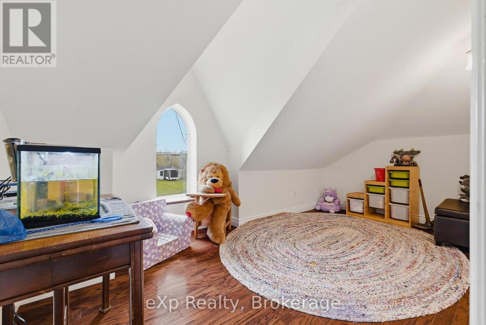 668 GARAFRAXA STREET S - 19