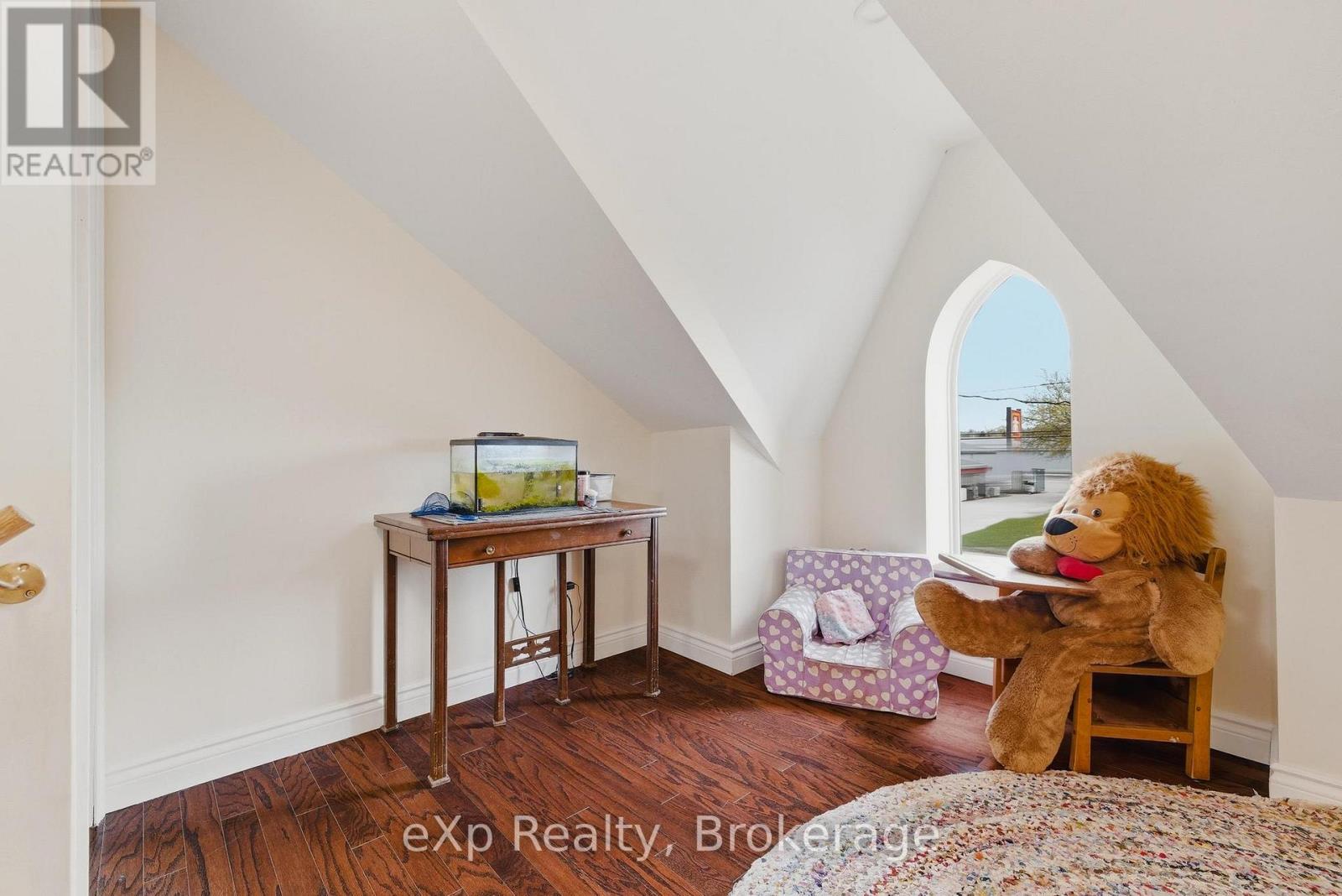668 GARAFRAXA STREET S - 21