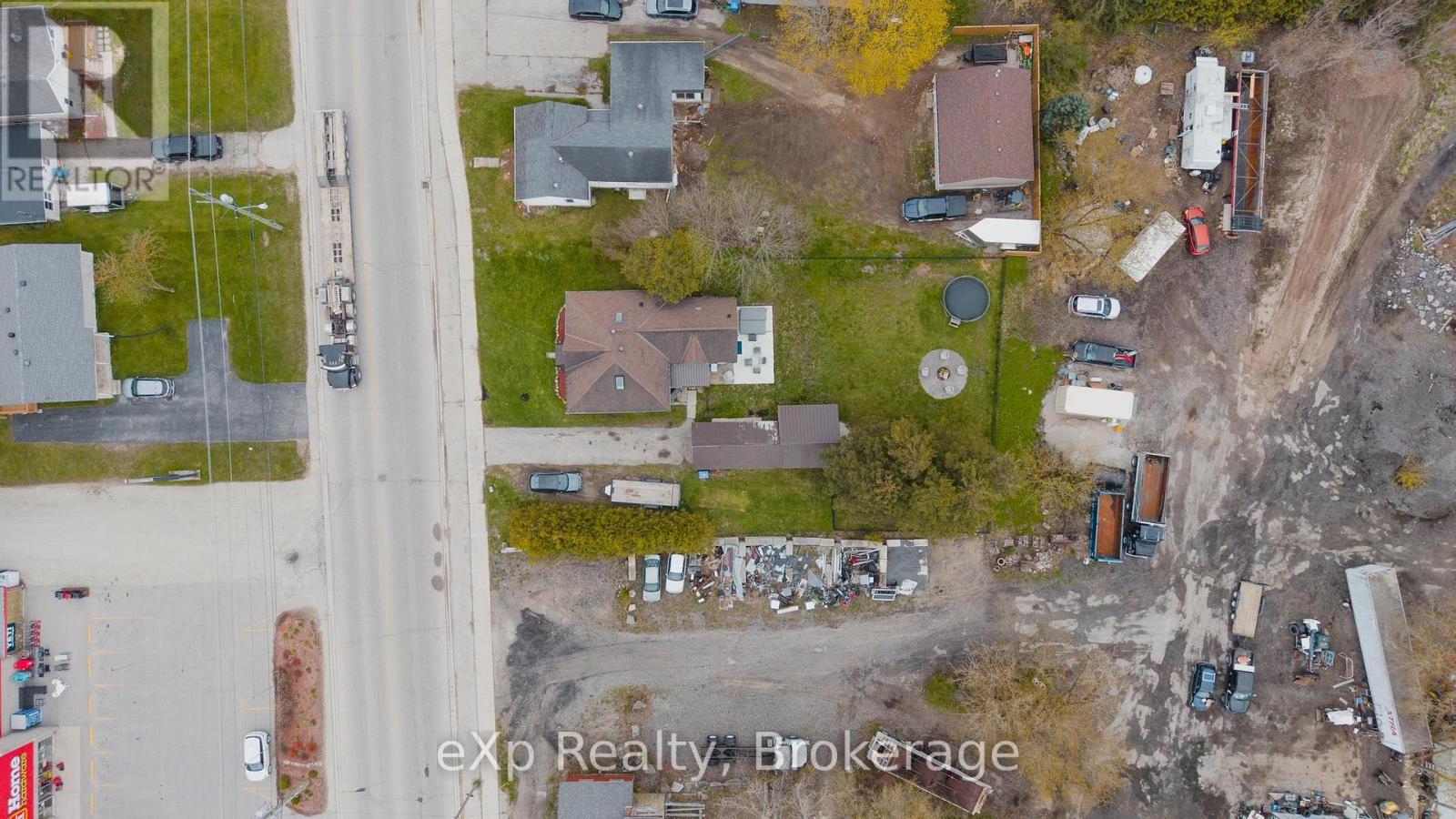 668 GARAFRAXA STREET S - 35