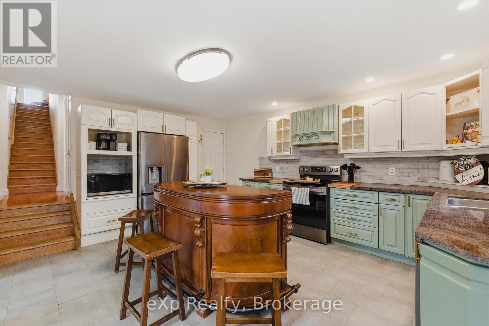 668 GARAFRAXA STREET S - 8