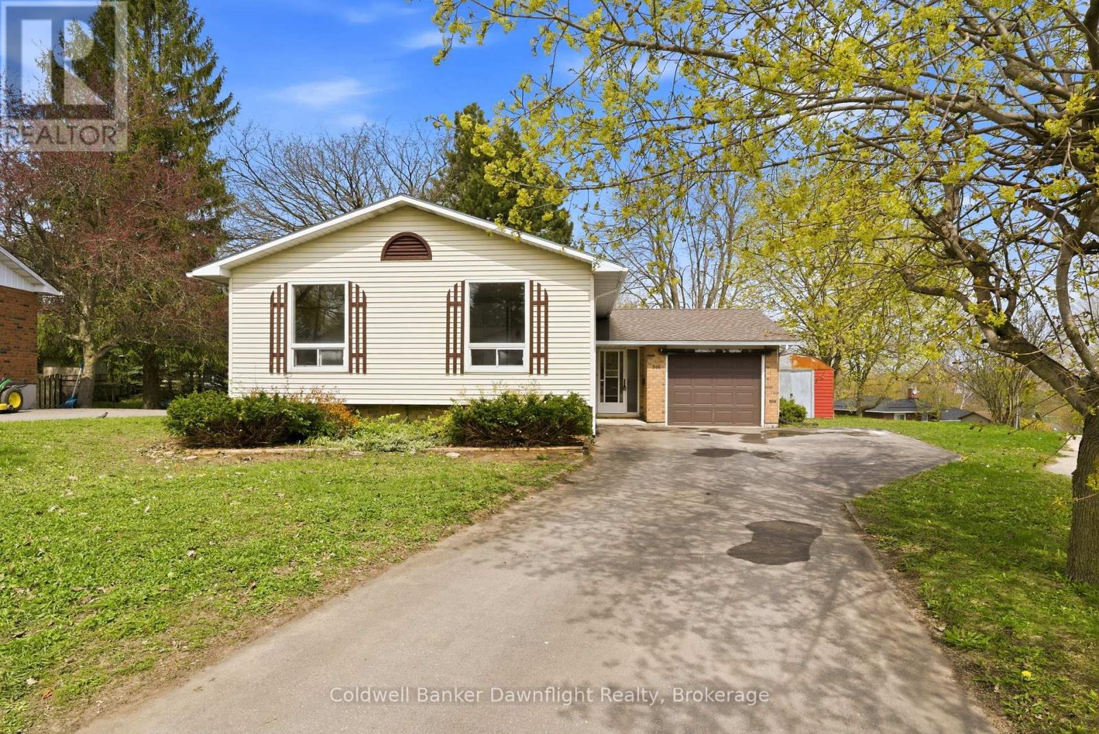 516 MAITLAND COURT - 1