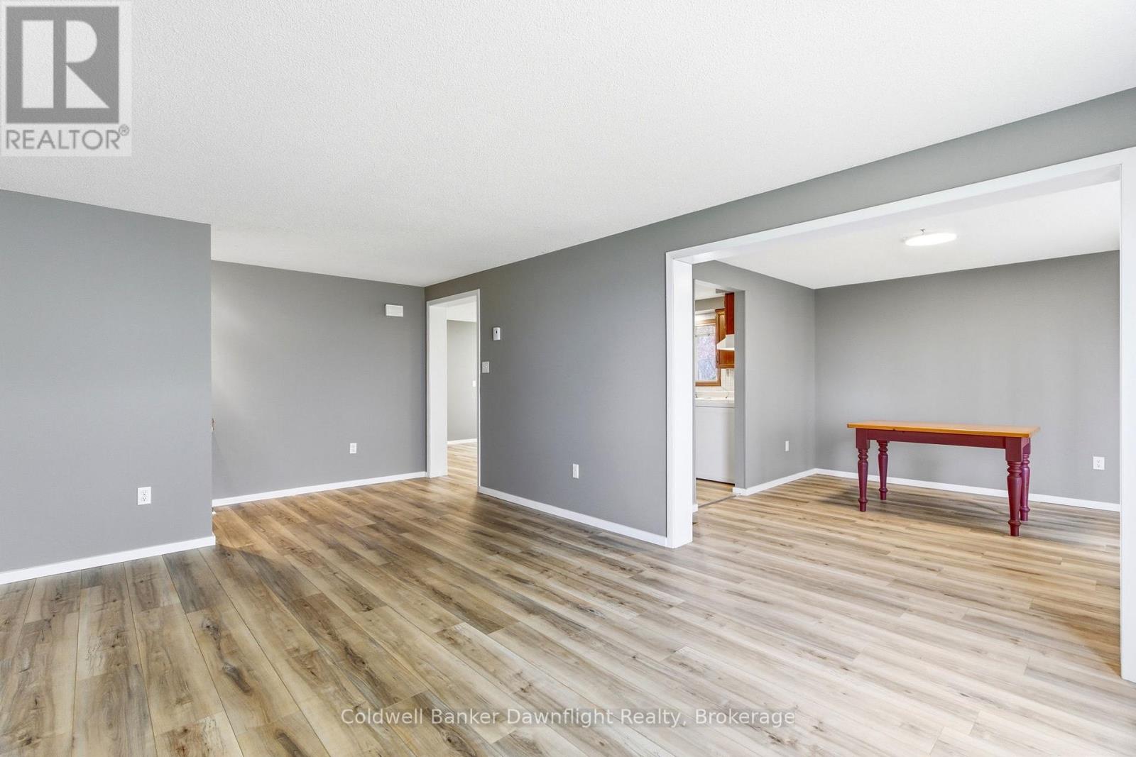 516 MAITLAND COURT - 11
