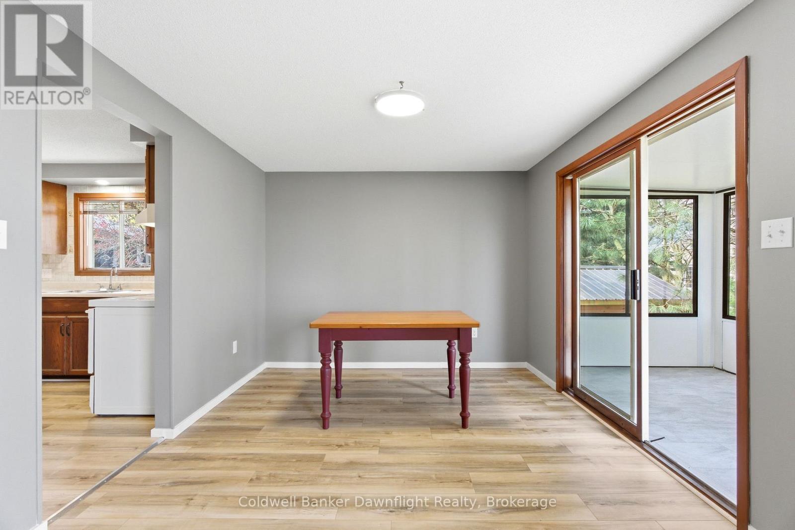 516 MAITLAND COURT - 13