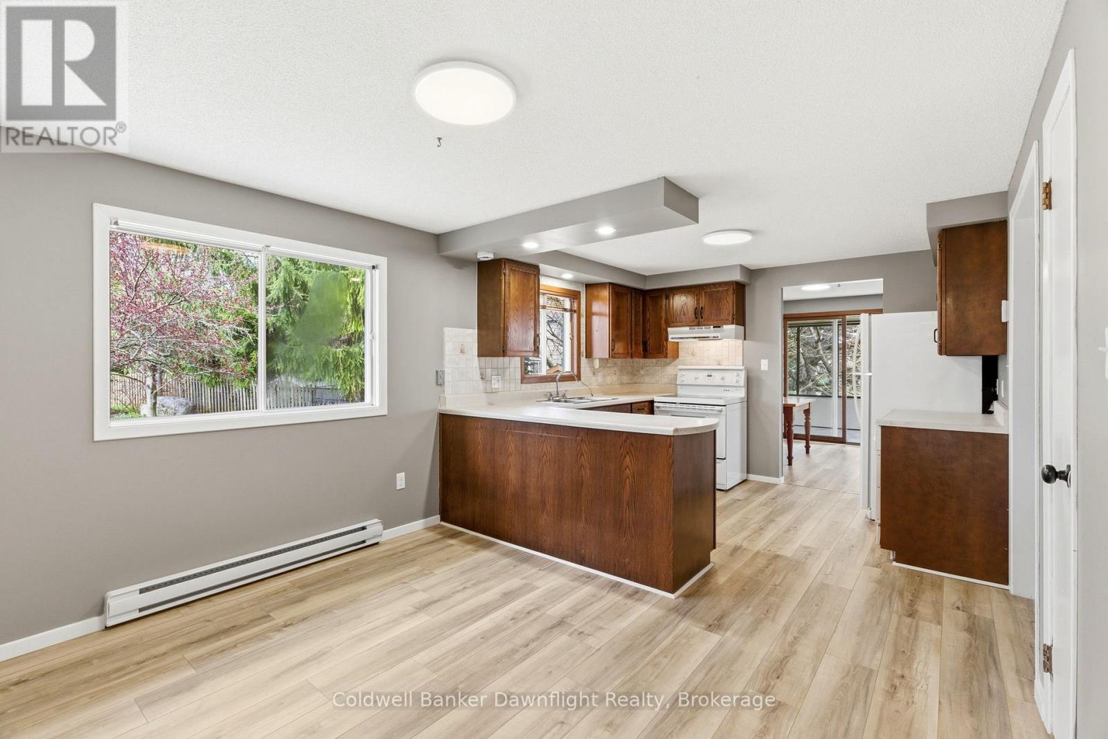 516 MAITLAND COURT - 19