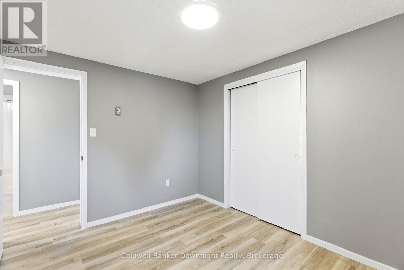 516 MAITLAND COURT - 23
