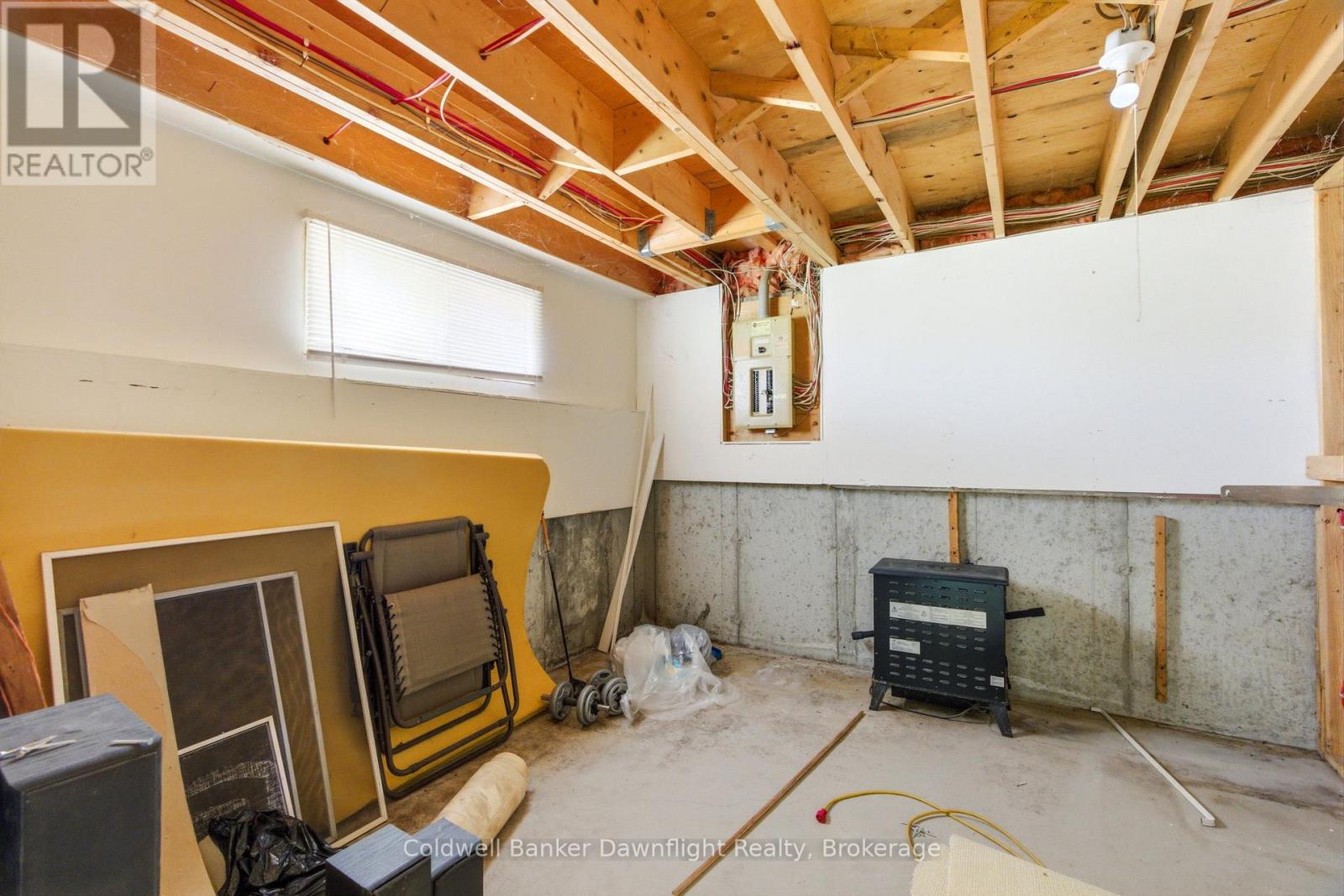 516 MAITLAND COURT - 39