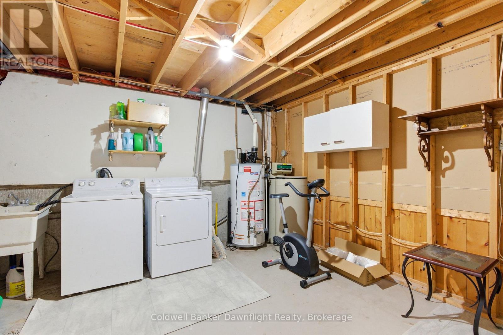 516 MAITLAND COURT - 40