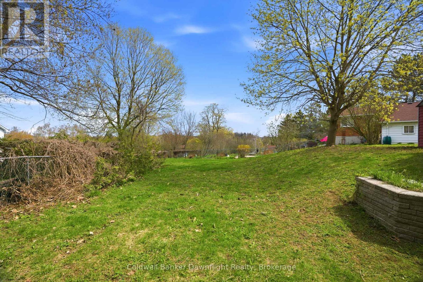 516 MAITLAND COURT - 44